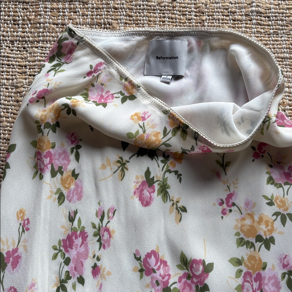 Reformation Layla maxi skirt size 0.  Seasonal Posy. Floral